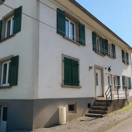 Familial Pied Des Montagnes *